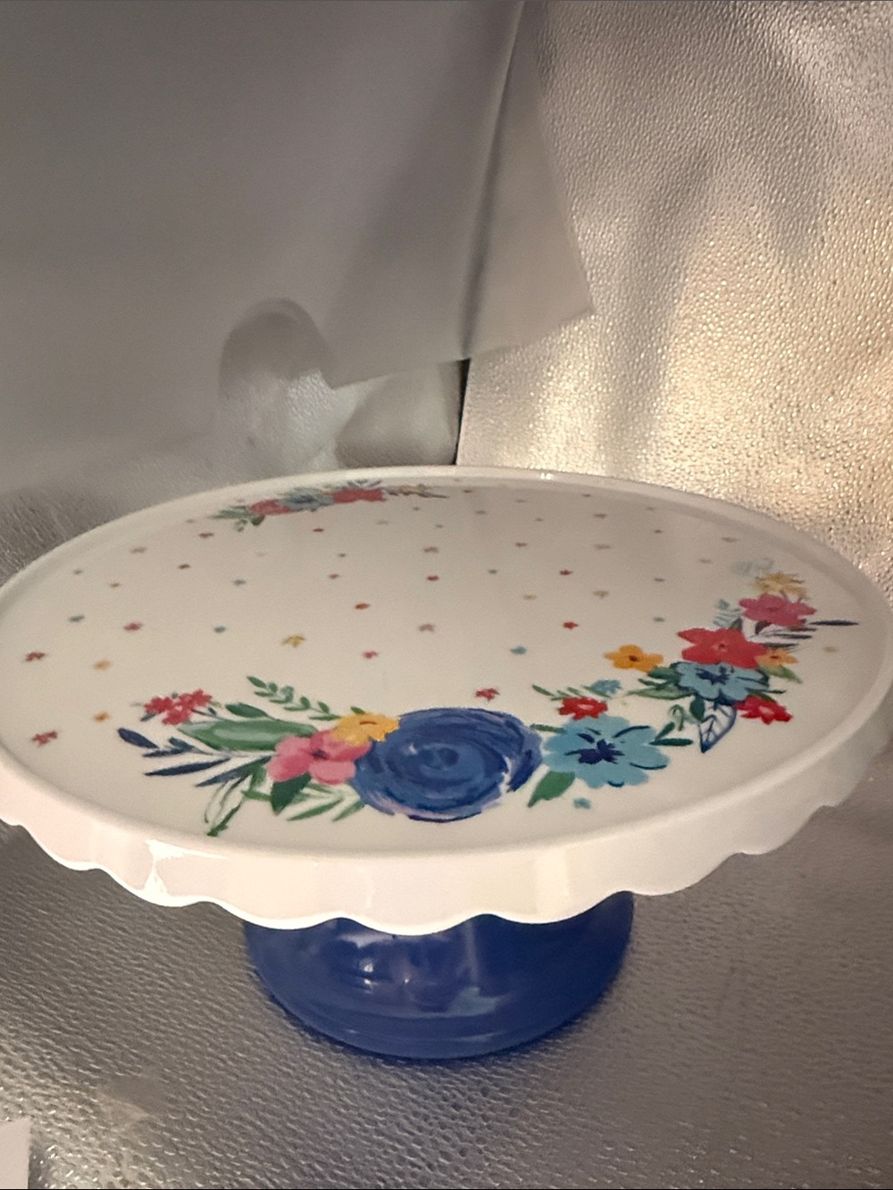 The Pioneer Woman Melamine Cake Stand